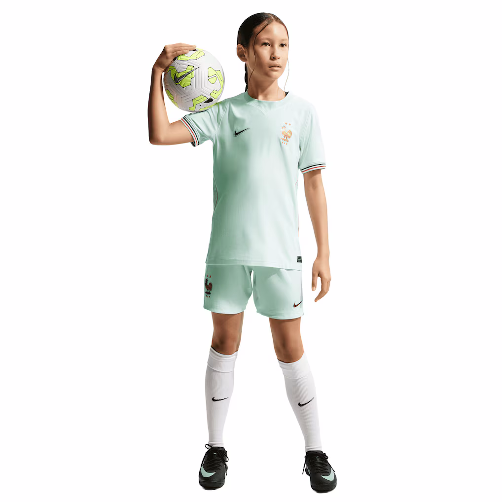 PACK JUNIOR FRANCE EXTERIEUR 2026-2027 PACK JUNIOR FRANCE EXTERIEUR 2026-2027
